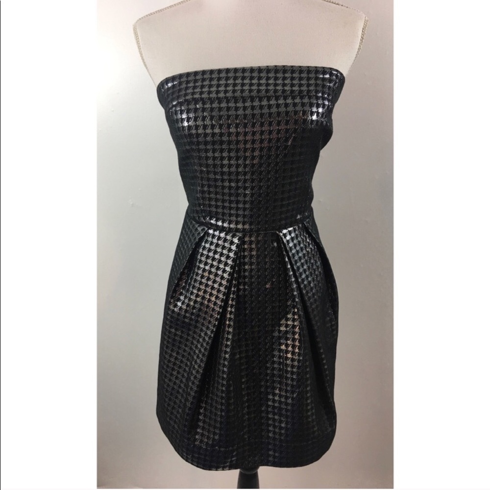 [Q Mack] strapless silver & black dress